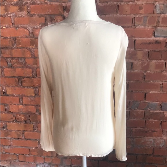 Taylor & Sage Cream Top - Picture 2 of 3